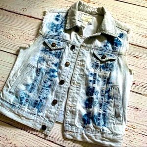 Denim Acid Wash Dyed Button Vest Forever 21
